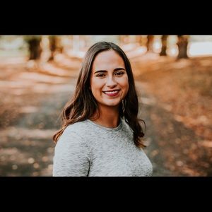 Meet your Posher, Haley